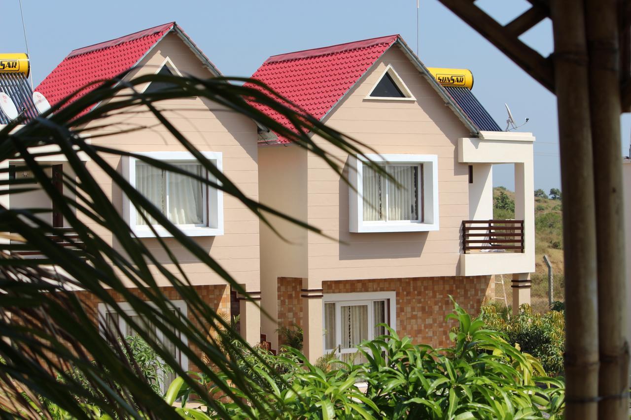 Wild Wadi Cottages Malanka Bagian luar foto